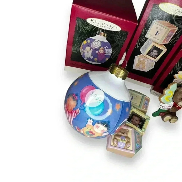 VTG 90s Hallmark Keepsake Ornaments Lot x4 Ornaments Baby Girl LOONEY TUNES - Picture 4 of 15